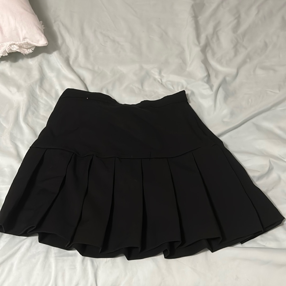 Black skirt (NEW NOT WORN)